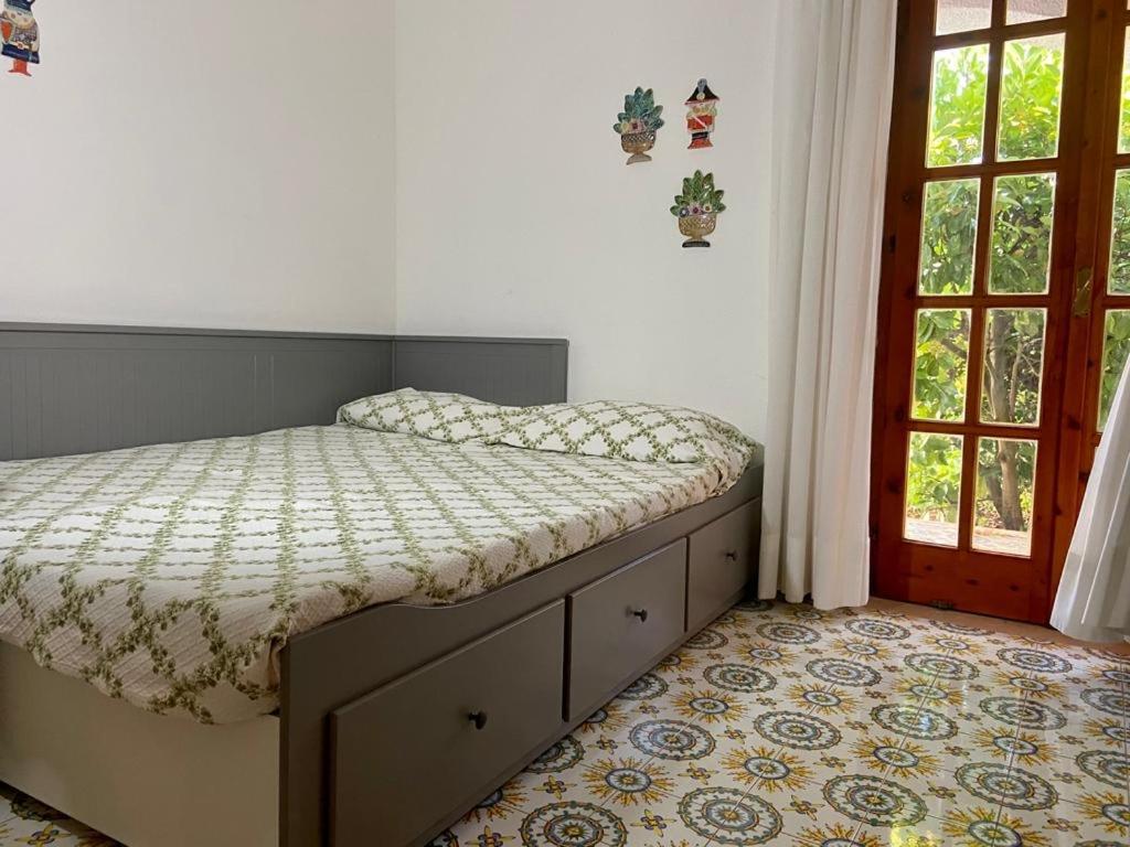 Villetta Con Giardino Esclusivo Di 1000 Mq, Piscina, Tennis, Calcio, Bocce Forio  Luaran gambar