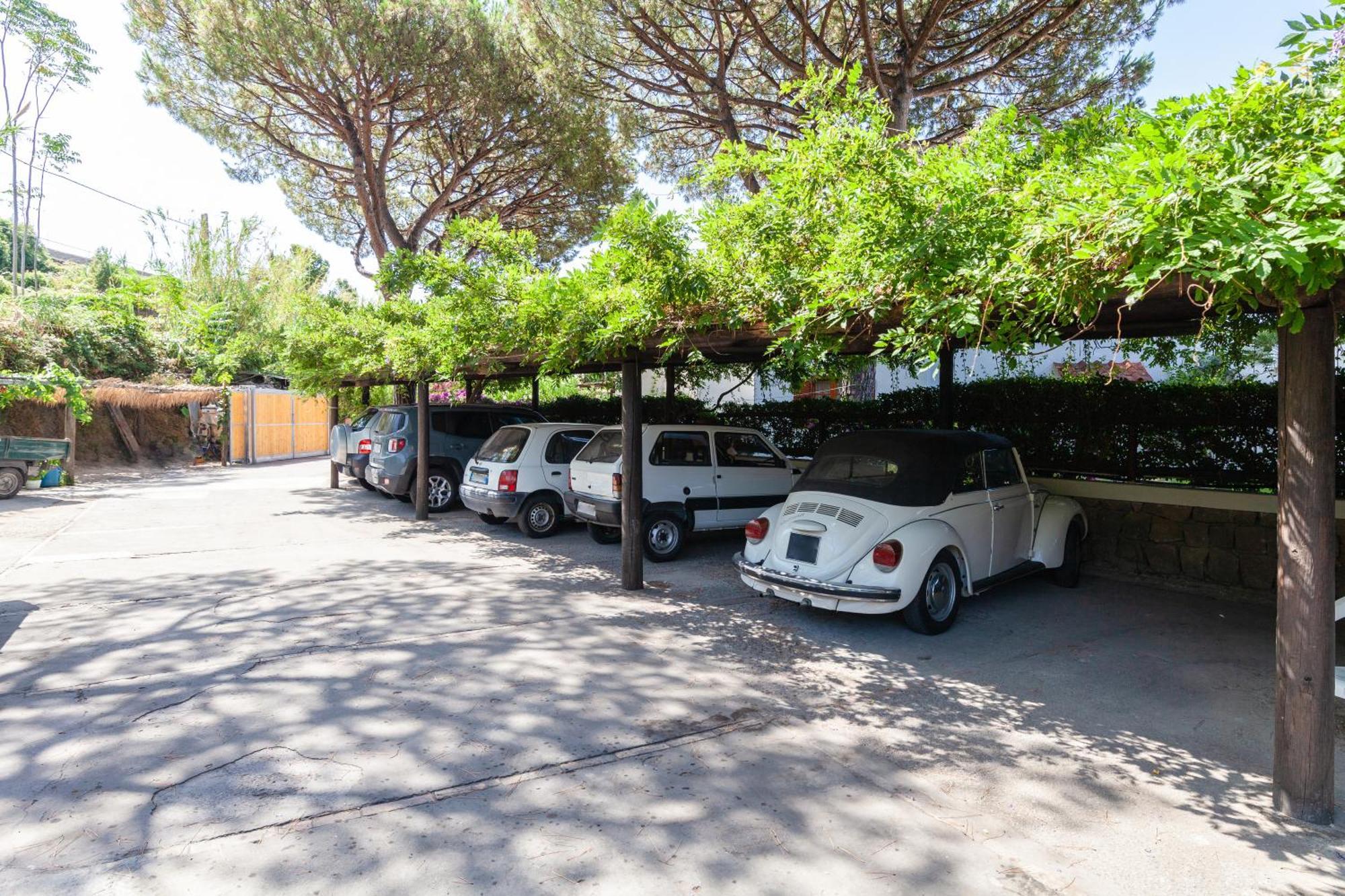 Villetta Con Giardino Esclusivo Di 1000 Mq, Piscina, Tennis, Calcio, Bocce Forio  Luaran gambar