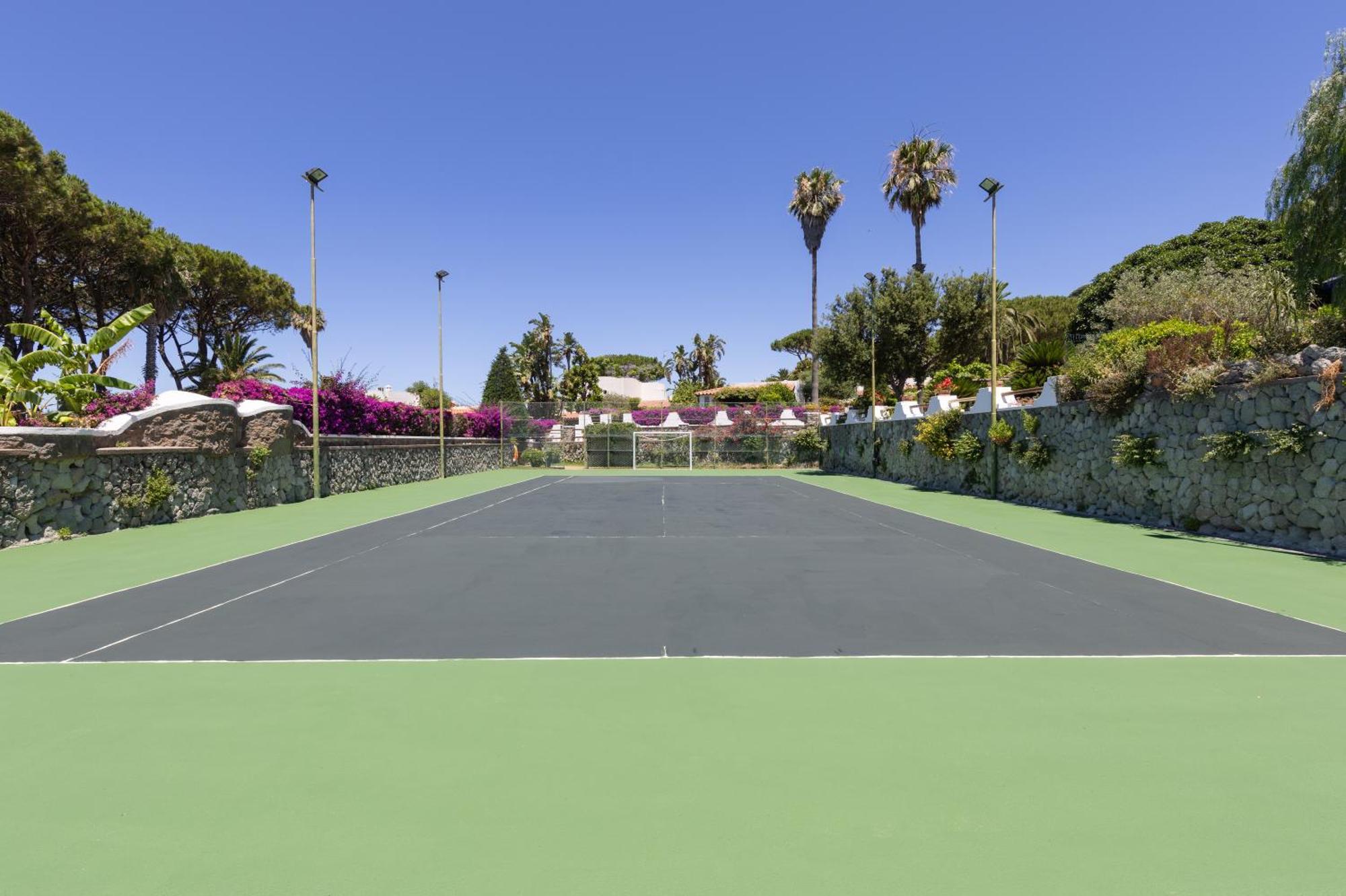 Villetta Con Giardino Esclusivo Di 1000 Mq, Piscina, Tennis, Calcio, Bocce Forio  Luaran gambar